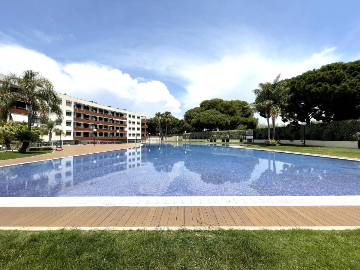 Luxurycambrils Resort&Spa Buitenkant foto